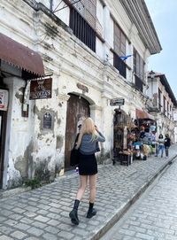 yue LAPILLUS