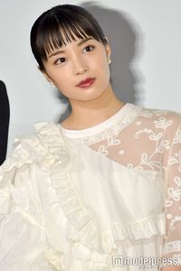 (画像14/30)広瀬すず、舞台挨拶でハプニング!「自分に降ってきた…」