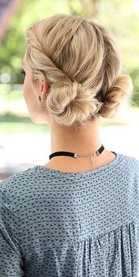 Easy and cute summer hairstyle! #longhair #summerhair #blonde #easyhairstyles