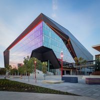 The International Convention Centre (ICC) Sydney, designed by Hassell and Populous, has opened at Darling Harbour in Sydney.