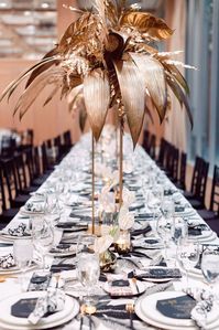 25 Eye-Catching Table Runner Ideas for Your Wedding Reception