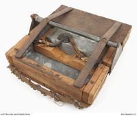 Anti-tank Mine : Flachmine 17", Germany | Australian War Memorial