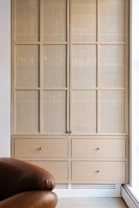 porte penderie cannage moderne bois avec soubassement tiroir simple