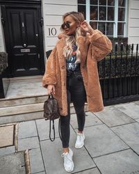 SARAH ASHCROFT on Instagram: “I’m planning on spending this winter dressed like a 🐻 anyone else? 🙋🏼♀️”