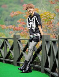 Lee Hyun Woo Pictures and Photos