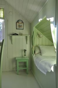 (via (108) Bed alcove Croft in Hidle Strait | Dream House | Pinterest | Alcove, Nooks and Beds)