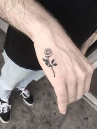 Tatuajes de Rosas Hombres 2022