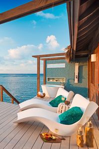 Tahitian-style bungalows in the heart of the Caribbean. Spend magical moments with your loved one in luxury at Sandals Royal Caribbean! | Luxury Travel | Over Water Suites | Sandals Resorts | Couples Travel |