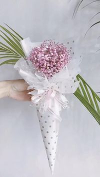 Baby's-breath Flower Arrangement That Looks Like an Ice Cream
