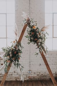 Romantic and insanely smart wedding backdrop option for the boho bride