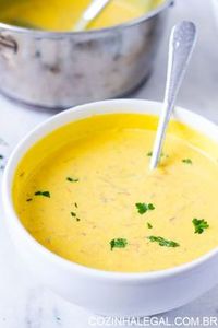 Essa simples receita de Creme de Abóbora com Carne Seca vai alguns poucos ingredientes e não precisa de muita tempo na cozinha para prepara-la. E fica maravilhosa! | cozinhalegal.com.br