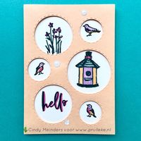 Deze kaart heeft Cindy Meinders gemaakt voor de Team Swap die we hadden om de lancering van de nieuwe 2021/2022 Jaarcatalogus van Stampin' Up! te vieren. Cindy heeft de Picture This stansen en de Garden Birdhouses stempels gebruikt om de nieuwe In Colors te showcasen. #prulleke #prullekekleurencombinatie #picturethisdies #gardenbirdhousesstampset #stampinupdemonstratrice #stampinupnederland #stampinupdemo #teamprullekeswap
