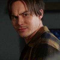Vibes on Instagram: "need I say more @cwroswellnm . . . . . . . . . . . . #roswellnm #alexmanes #bestmaneveralexmanes #tylerblackburn #malex #malexedit #michaelguerin #vlamburn #lizortecho #maxevans #isobelevans #kylevalenti #rosaortecho #mariadeluca #prettylittleliars"