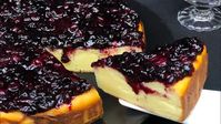 TORTA ALLA RICOTTA CON FRUTTI DI BOSCO - RICETTA FACILE CON POCHISSIMI INGREDIENTI - "Se stai cercando un dolce facile, cremoso e super goloso ecco la torta cremosa alla ricotta con frutti di bosco, fa esattamente al caso tuo! Si prepara in pochi minuti, utilizzando pochi ingredienti. È un dolce ottimo per ogni momento della giornata". Video di uccia3000.