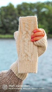 Winter gloves in boo style are handmade in the round on 5 knitting needles. All products are made by me manually with due diligence and attention to detail. These gloves are warm and cozy. Use them whenever you need them whenever you need them. The gloves are really warm and let you free to use your fingers. Perfect gift for her