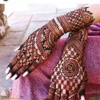 Sort out some very pretty henna designs for teej from here. #mehendi #henna #mehendidesigns #hennadesigns #teej #sinjara #teejmehendi #sinjaramehendi #indianbrides #hennaceremony #mehendiceremony #haldiceremony