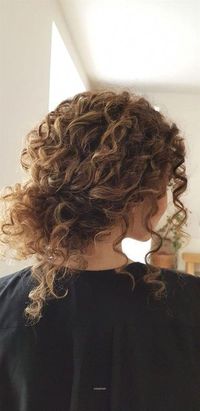 #blondecurlyhair