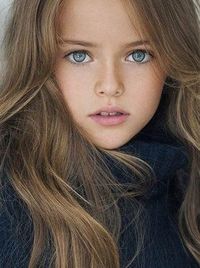 Kristina Pimenova 8 Jahre alt russisches Supermodel und (bereits) im Herzen eines polemischen