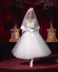 Beautiful White Tulle Sweetheart A-Lane Tea Length Wedding Dress / Bridal Gown. Fall Winter 2019/2020 Woman’s Fashion Collection. Runway Show by Dolce & Gabbana
