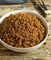 Easy vegan sausage crumbles are so easy to make, incredibly realistic in taste and texture, and much healthier than store-bought vegan “meat”. This recipe is also completely oil-free.