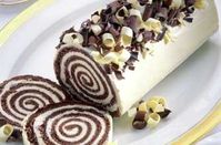 Mary Berry's Manhattan roulade