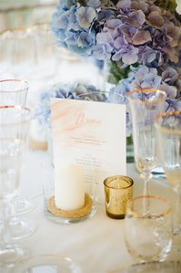 Gold and blue wedding table decoration for this wedding in Provence. Beautiful blue Hydrangeas for this elegant table decoration. A delicate stationary with a touch of peach colour to bring elegance and delicacy. More details to plan your wedding in Provence on our website : www.seabrideandsun.com #hortensia #weddingflowers #weddingideas #hydrangea #tabledecor #weddingplanner
