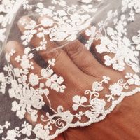 Dentelle de coton pour création de robes de mariées sur mesure