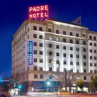 This 1928 beauty has become the sort of hotel that even the most jaded world traveler could love. It is playfully retro, with a certain mid-century swank, and there’s more than a little bit of luxury about it.
