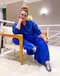 Ju Romano no Instagram: “O poder de um look monocromático que deixa a gente com a cara da chiqueza 💙🤣💙 Uma coisa que eu gosto muito ao usar um look todo de uma cor…”