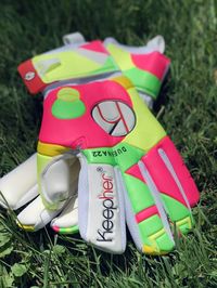 Colorful keeper gloves for goal keepers