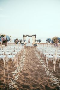 A seaside wedding in Italy #destinationweddingplanner