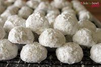 (Mexican Wedding Cookies)