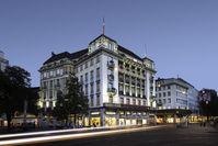 Mandarin Oriental Hotel Group will manage and re-brand the historic Savoy Baur en Ville hotel in Zurich, from 2024. The 80-room hotel, which first opened in 1838, is a landmark property on Paradeplatz, the main square in the city center. The hotel is currently managed by Credit Suisse. In 2022, the hotel will close and undergo a comprehensive two-year renovation to reposition the property as the market leader in the city.