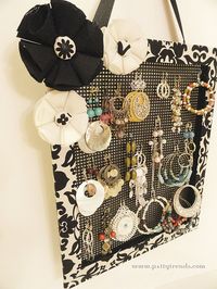 Earring holder
