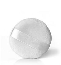 I am not a fan of setting with sponges. I prefer powder puffs. And now I've found out there's a black owned makeup brand that makes one?!? I need this asap! #huenoircosmetics #powderpuff #makeuptools #beautytools #makeupproducts #beautyproducts #cosmetics #beauty #makeupjunkie #makeup #settingpowderpuff