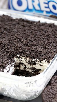 Easy Frozen Oreo Dessert This Easy Frozen Oreo Dessert is light, frozen summer dessert… so easy to prepare – just perfect for Oreo cookie fans. One of my favorite frozen desserts. #food #recipe #dessert #oreo ##easyrecipe #dessertrecipes