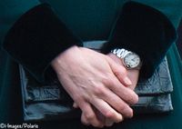 Green Crocodile Clutch ©Nunn Syndication/Polaris
