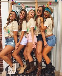 Delta Delta Delta at University of Missouri #DeltaDeltaDelta #TriDelta #BidDay #sorority #Mizzou