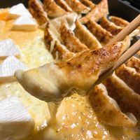 忙しい時の強い味方!手軽でおいしい、冷凍餃子のとっておきアレンジレシピ | おうちごはん