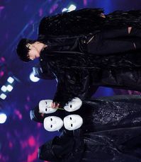 v #taehyung #kimtaehyung #taetae #vante #bts #kpop LYSY photobook