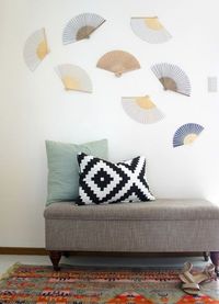 Foyer Fan Wall {2 Looks!} - Up to Date Interiors | Try this unique and renter friendly solution for wall art on a budget from uptodateinteirors.com.