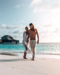 Wow! Is this place even real? 😍 The Maldives are a real dream destinations and the perfect place to go for your honeymoon ♥ #honeymoon #travelcouple #mariefeandjakesnow #maldives #dreamdestination #luxurytravel #visitmaldives