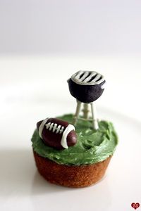 grill and football cupcakes