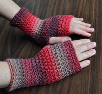 "Everyday Fingerless Gloves" Free pattern from Crystal Palace Yarns