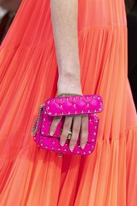 Mar 1, 2020 - Valentino at Paris Fashion Week Spring 2020 - Details Runway Photos - Pink bag