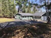 Lake Bragonier Cabins Cabin 1, Eagle River WI Vacation Rentals. | RentWisconsinCabins.com