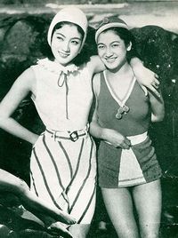 Kuroda Kiyo (黒田記代, at left) 1916-?, Japanese Actress