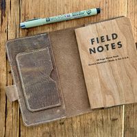 Learn how to make this leather notebook cover! This project is a great way to make something simple like list making or note taking feel almost luxurious. #sewing #leather #craft #gift #free #tutorial