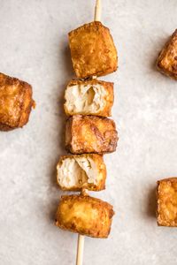 Learn how to make the best Crispy Tofu with this easy and yummy recipe! Made with only 3 ingredients, this Tofu is Vegan, Gluten-Free, and Oil-Free. #vegan #glutenfree #plantbased #tofu #crispytofu #oilfree | frommybowl.com