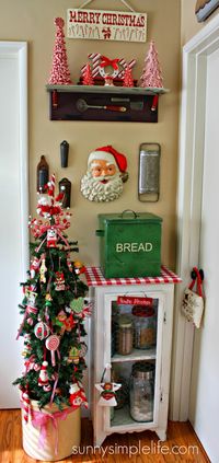 vintage kitchen Christmas tree